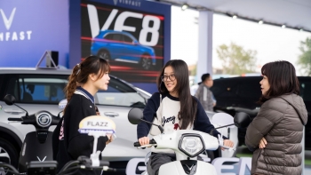 Trải nghiệm hệ sinh thái thuần điện của VinFast, khách Việt khẳng định: Xe chất lượng, đáp ứng mọi nhu cầu, chuyển đổi xanh ngày càng dễ dàng