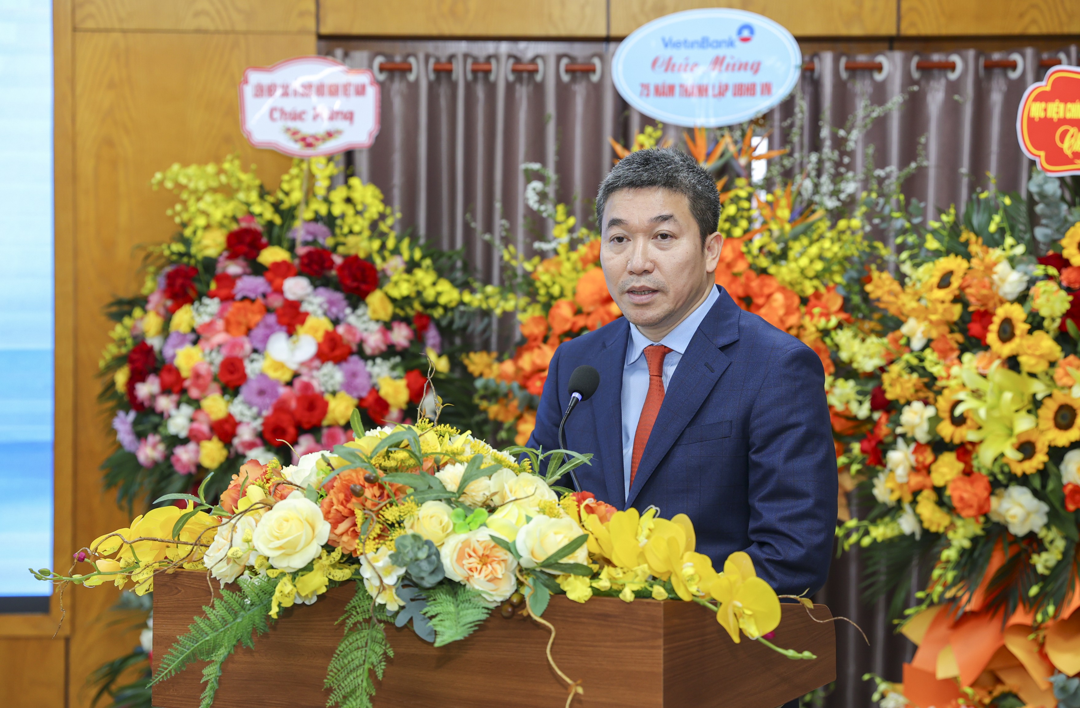 Kỷ niệm 75 năm Ủy ban Hòa Bình Việt Nam: Vai trò nòng cốt trong đối ngoại nhân dân vì hòa bình, hữu nghị và phát triển Kỷ niệm 75 năm Ủy ban Hòa Bình Việt Nam: Vai trò nòng cốt trong đối ngoại nhân dân vì hòa bình, hữu nghị và phát triển