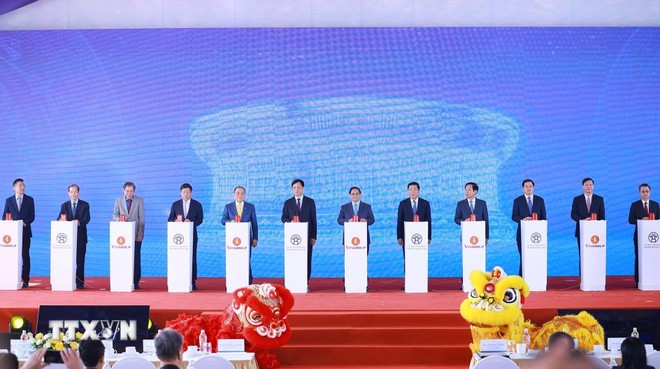 Thủ tướng: Vượt gió ngược, tạo nền tảng, bứt phá bước vào kỷ nguyên mới Thủ tướng: Vượt gió ngược, tạo nền tảng, bứt phá bước vào kỷ nguyên mới