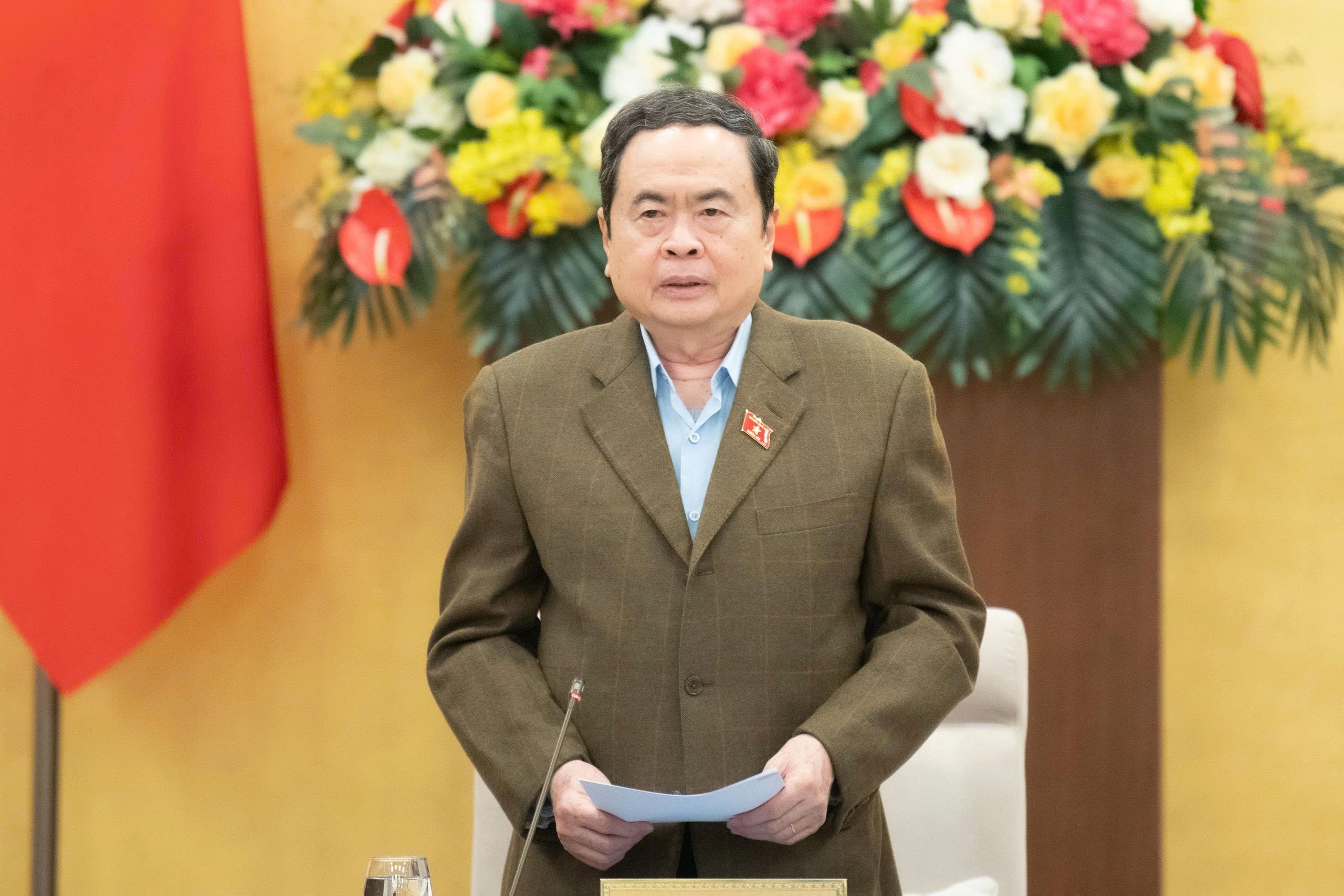 Chủ tịch Quốc hội Trần Thanh Mẫn phát biểu bế mạc Phiên họp thứ 53 của Ủy ban Thường vụ Quốc hội. (Ảnh: quochoi.vn)