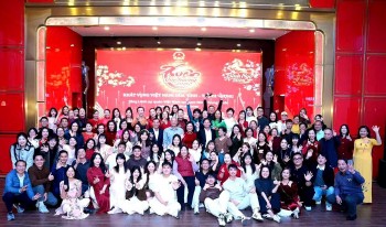 cong dong nguoi viet tai nam ninh trung quoc vui tet cong dong