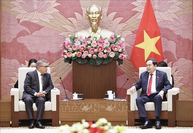 Chủ tịch Quốc hội đánh giá cao đóng góp của các Đại sứ Campuchia, Hoa Kỳ và Philippines