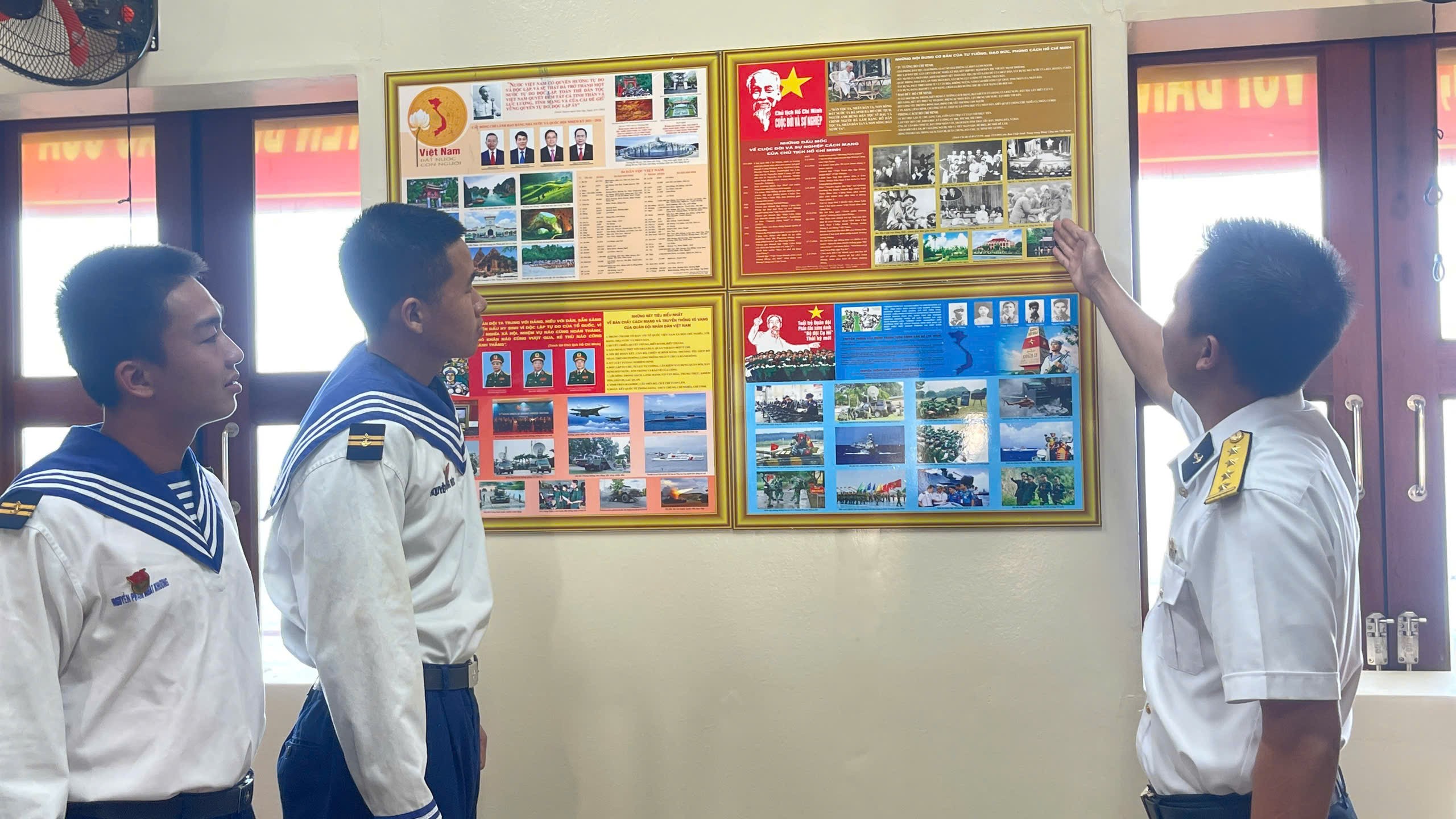 Giữa biển khơi vững tin theo Đảng