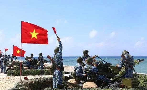 Quân và dân Trường Sa vững niềm tin tiền tiêu, hướng về Đại hội XIV của Đảng