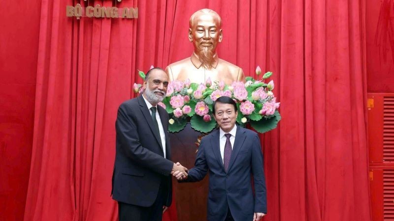 Đại tướng Lương Tam Quang, Bộ trưởng Công an, tiếp ngài Amandeep Singh Gill, Phó Tổng Thư ký Liên hợp quốc. (Ảnh: Báo Nhân dân))