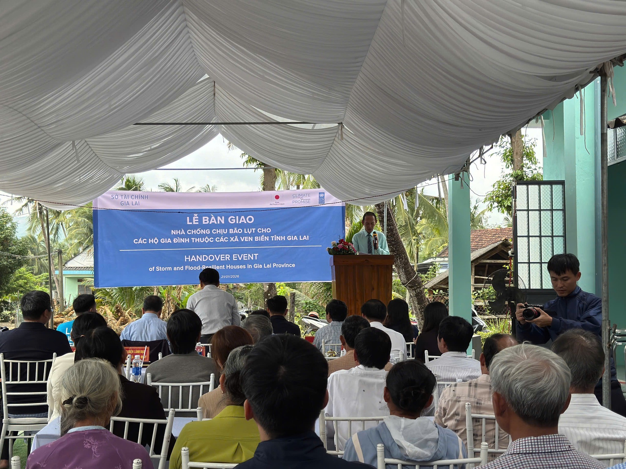 UNDP bàn giao 40 căn nhà và 8 hệ thống điện mặt trời cho Gia Lai