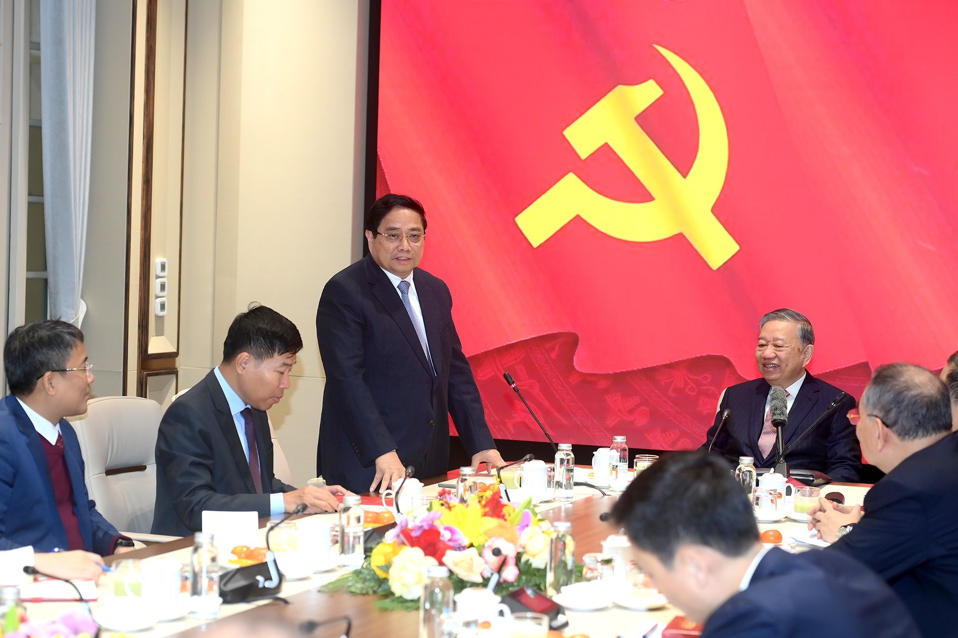 Tổng Bí thư Tô Lâm làm việc với các Đại sứ, Trưởng cơ quan đại diện Việt Nam tại nước ngoài