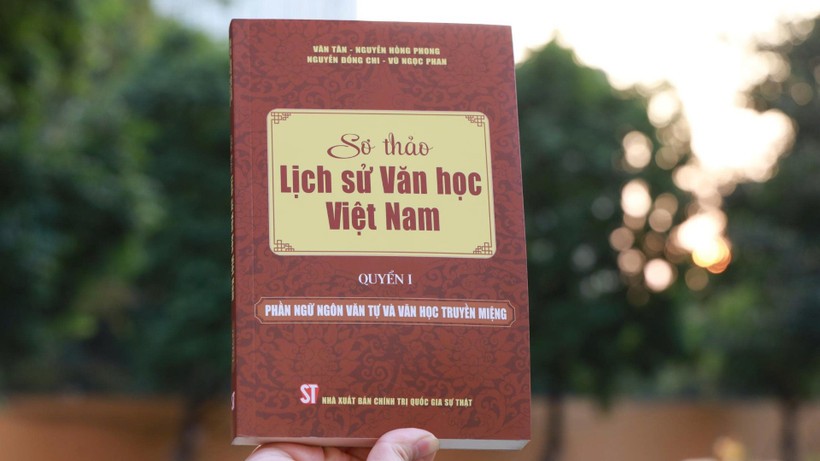 Tái bản bộ sách “Sơ thảo lịch sử văn học Việt Nam”