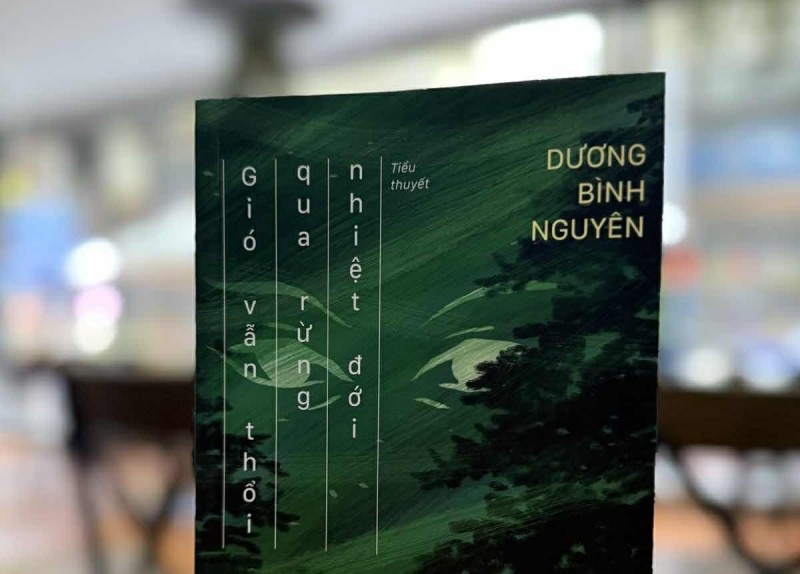 "Gió vẫn thổi qua rừng nhiệt đới" của Dương Bình Nguyên tạo nên bản hòa âm của cuộc sống
