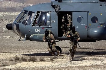 tin quoc te ngay 3001 eu liet ve binh cach mang hoi giao iran vao danh sach khung bo my mo lai khong phan venezuela