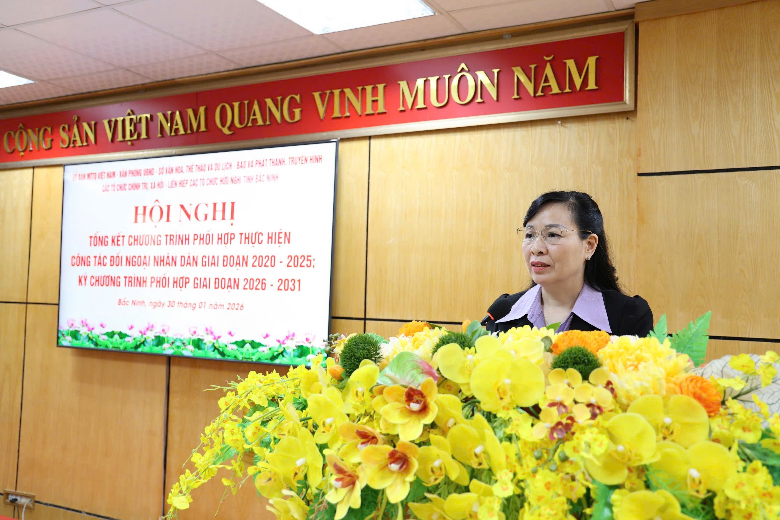 bà Nguyễn Thị Hà, Chủ tịch Ủy ban Mặt trận Tổ quốc Việt Nam tỉnh Bắc Ninh bà Nguyễn Thị Hà, Chủ tịch Ủy ban Mặt trận Tổ quốc Việt Nam tỉnh Bắc Ninh