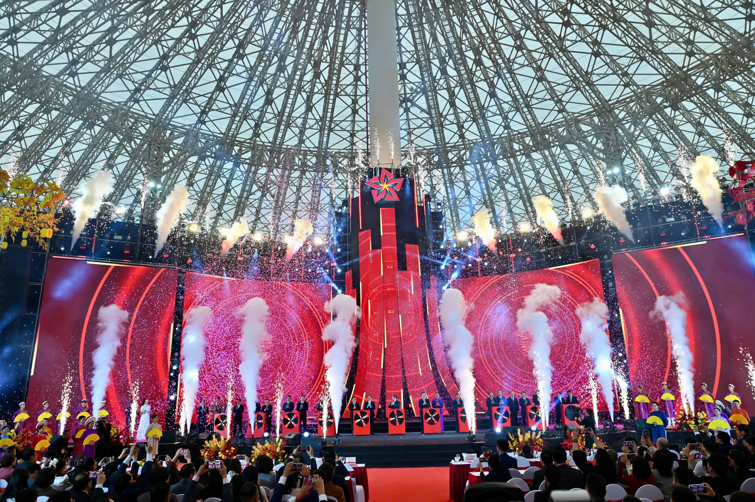 Khai mạc Hội chợ Mùa Xuân lần thứ nhất năm 2026: Điểm hẹn giao thương quốc gia đầu Xuân