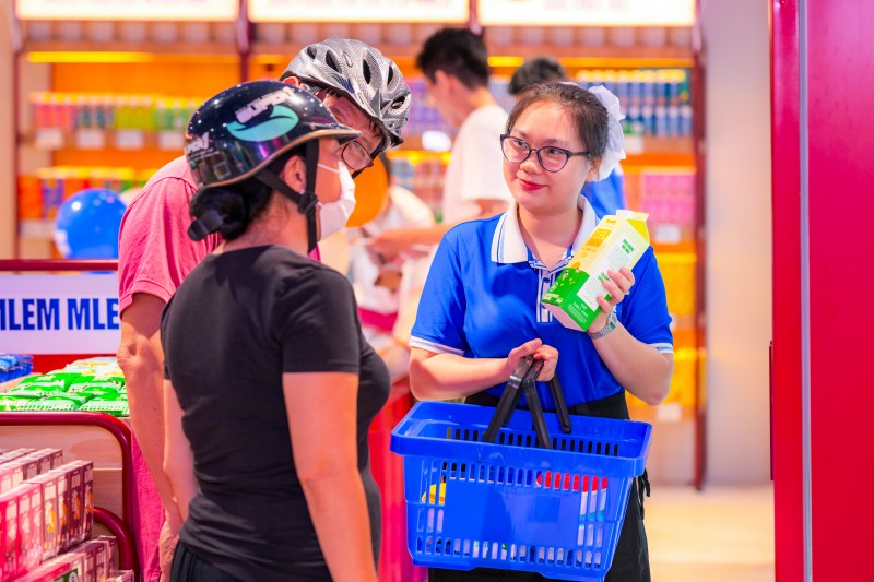 Hình 1 (Báo chọn 1 trong các hình): “Ông lớn” ngành sữa Việt Nam giữ vững thị trường nội địa, đạt doanh thu cao nhất lịch sử. Ảnh: Vi Nam