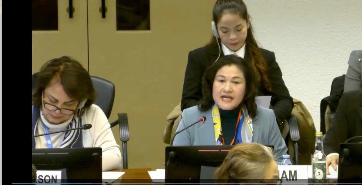 Thứ trưởng Bộ Nội vụ Nguyễn Thị Hà phát biểu tại Phiên đối thoại với Ủy ban CEDAW. (Ảnh chụp màn hình) Thứ trưởng Bộ Nội vụ Nguyễn Thị Hà phát biểu tại Phiên đối thoại với Ủy ban CEDAW. (Ảnh chụp màn hình)