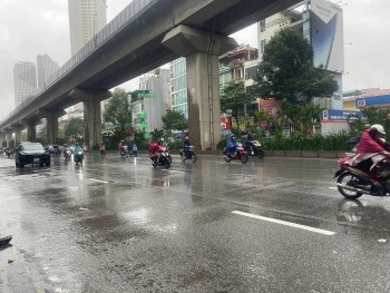 Thời tiết hôm nay (06/02): Hà Nội mưa nhỏ, sương mù