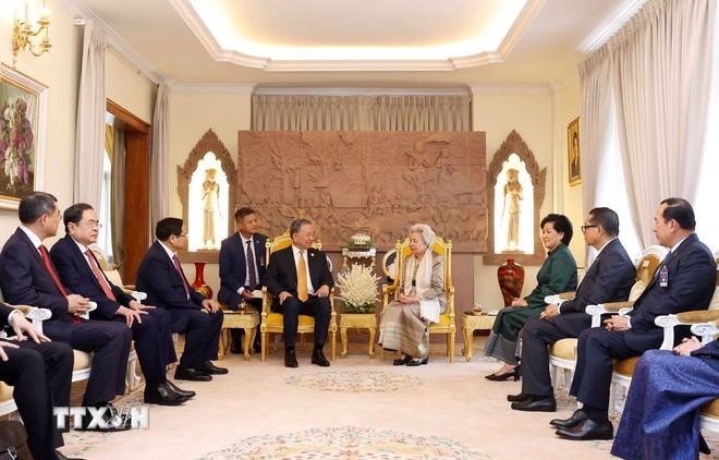 Tổng Bí thư Tô Lâm hội kiến Samdech Techo Hun Sen