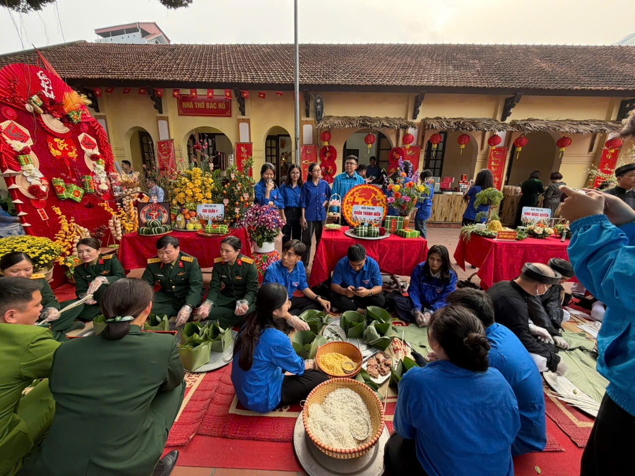 Ấn tượng Ngày hội Bánh chưng xanh tại phường Hồng Hà