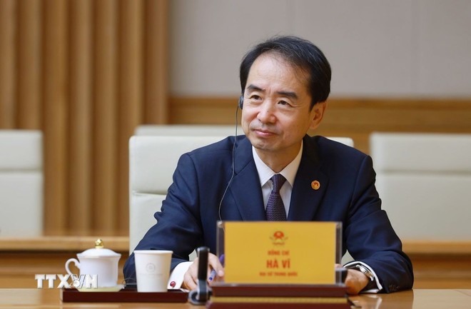 Thủ tướng Phạm Minh Chính tiếp Đại sứ Trung Quốc tại Việt Nam Hà Vĩ