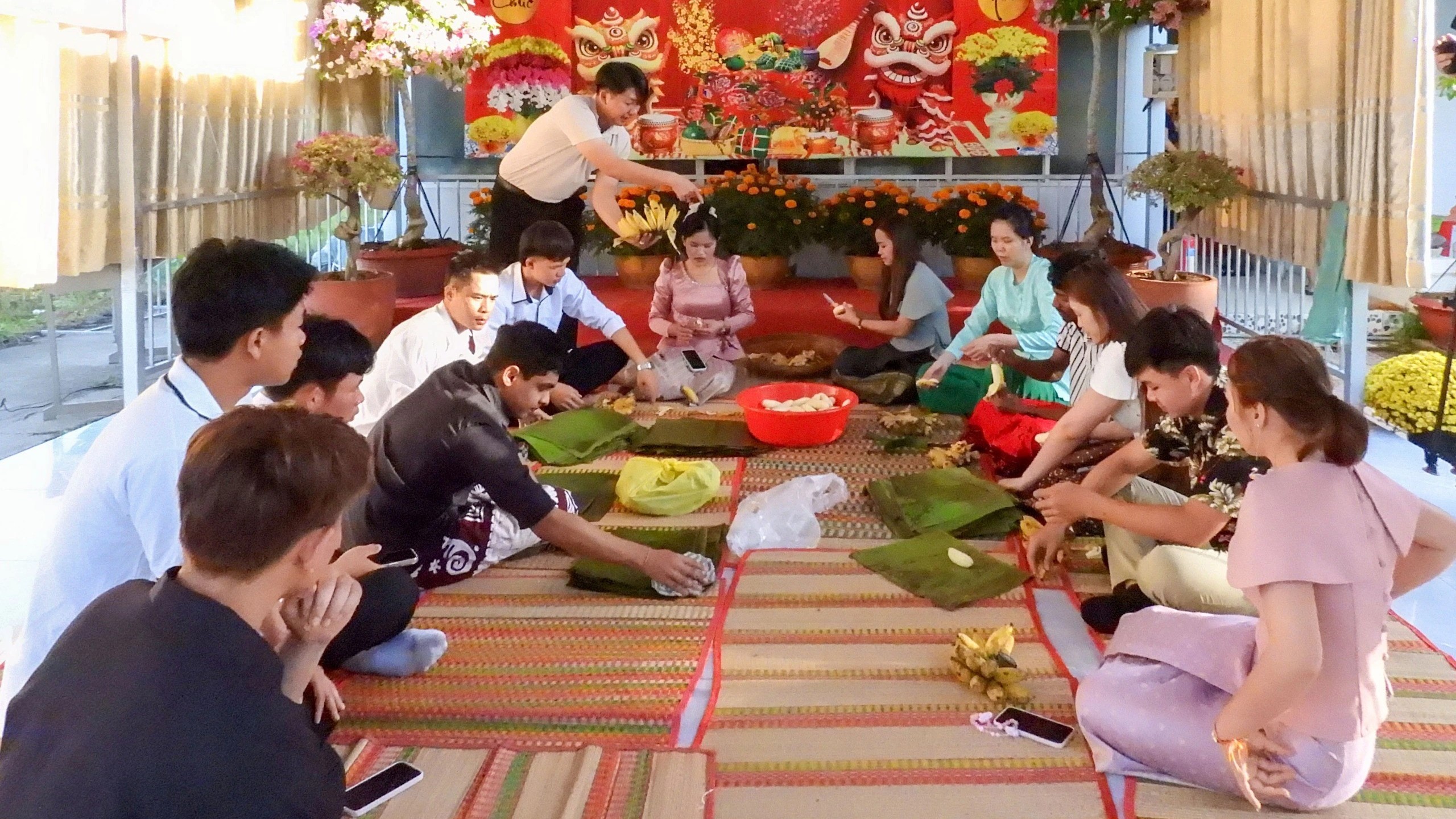 Các trường đại học chăm lo Tết cho sinh viên quốc tế