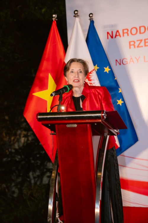 Đại sứ đón Tết: Cảm nhận văn hóa truyền thống Việt bằng cả trái tim Đại sứ đón Tết: Cảm nhận văn hóa truyền thống Việt bằng cả trái tim