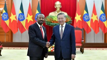 dai su dessie dalkie dukamo nguoi dan ethiopia luon nguong mo tinh than kien cuong thanh tuu phat trien vuot bac cua viet nam