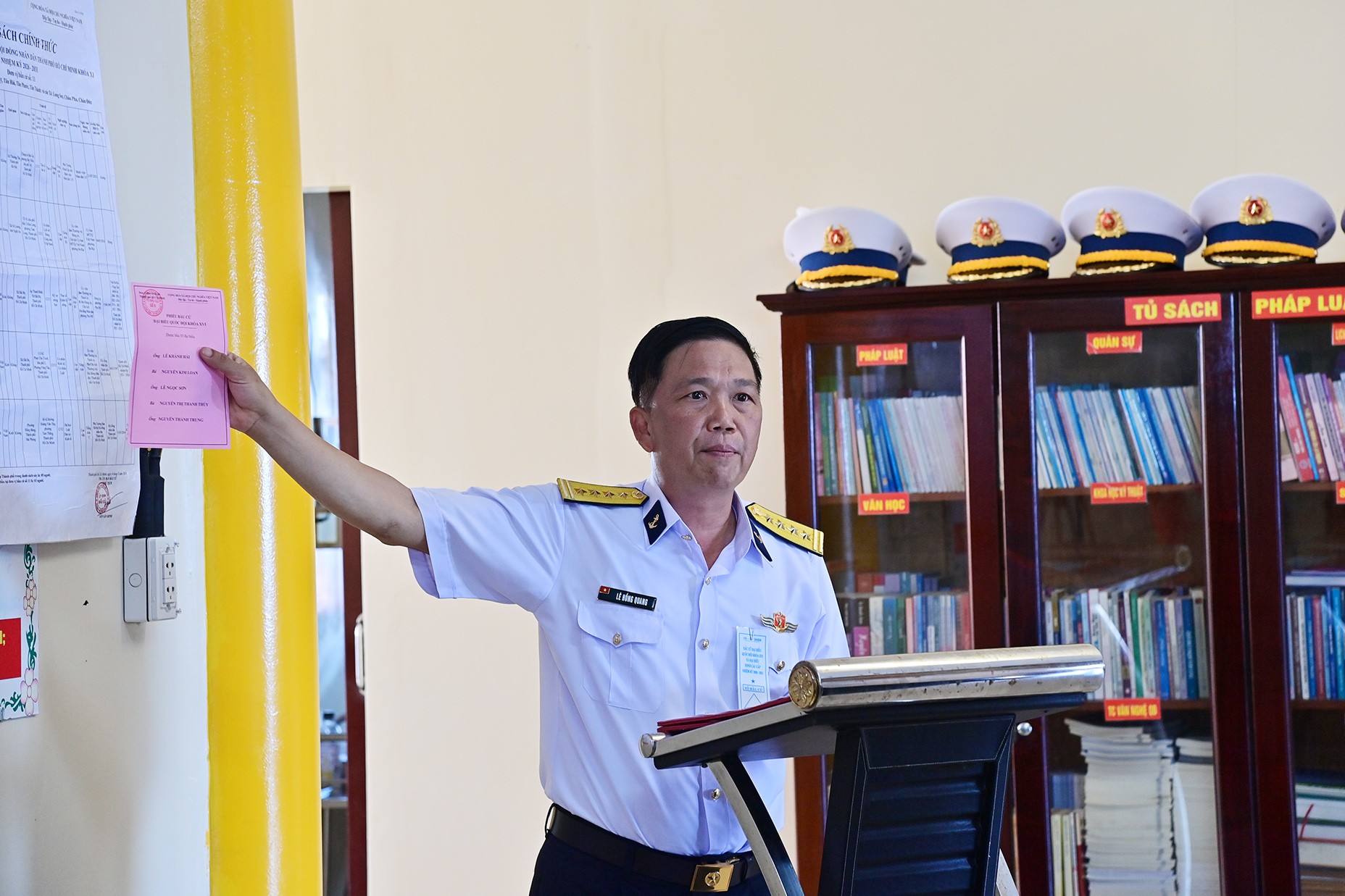 Hoàn thành bầu cử sớm cho cử tri khu vực Cụm Ba Kè