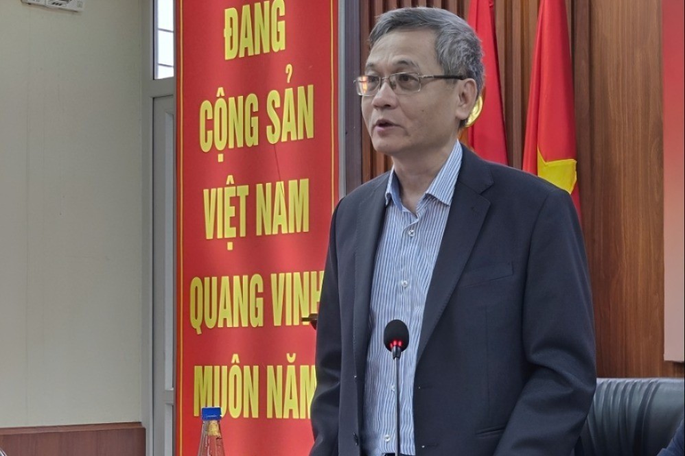 Ông Đỗ Quang Dũng - Phó Chủ tịch Hội đồng Giải thưởng Sách quốc gia, Phó Chủ tịch Hội Xuất bản Việt Nam - chia sẻ về tỷ lệ các loại sách tham gia mùa giải năm 2026. Ông Đỗ Quang Dũng - Phó Chủ tịch Hội đồng Giải thưởng Sách quốc gia, Phó Chủ tịch Hội Xuất bản Việt Nam - chia sẻ về tỷ lệ các loại sách tham gia mùa giải năm 2026.