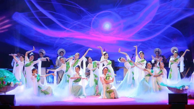 Tổng Bí thư Tô Lâm dự Chương trình nghệ thuật “Tâm hồn Nga trong lòng Việt Nam”