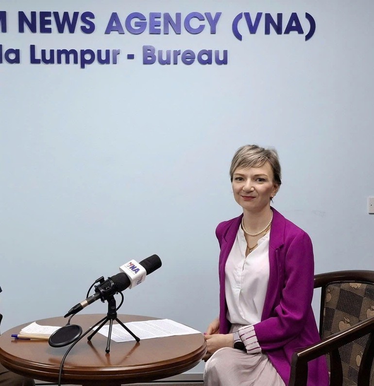 Tiến sĩ Julia Roknifard, giảng viên cao cấp về quan hệ quốc tế tại trường Đại học Taylor (Malaysia). (Ảnh: TTXVN)