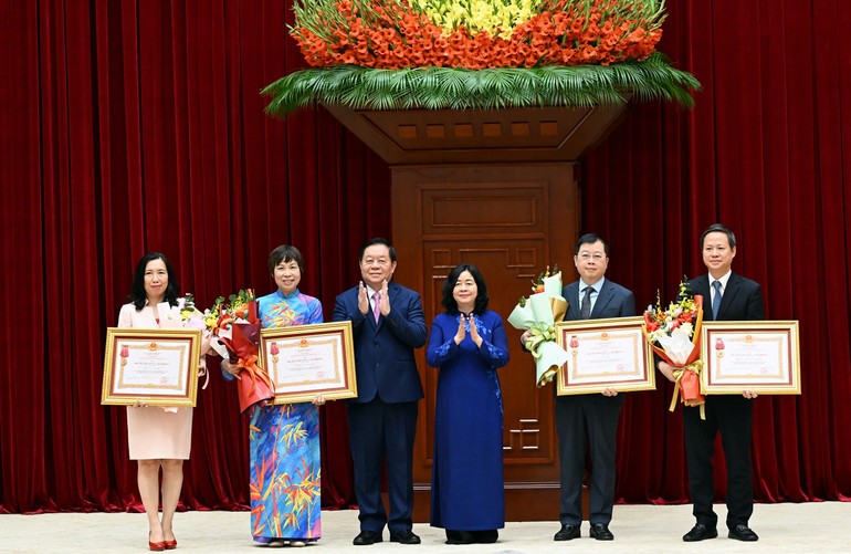 Tiếp tục đưa tinh thần đổi mới, trách nhiệm cao và khí thế Đại hội XIV vào công tác hằng ngày