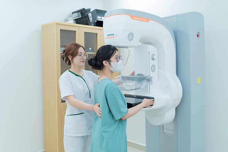 Đột phá công nghệ tầm soát ung thư vú tại Bệnh viện Vinmec Ocean Park 2 Đột phá công nghệ tầm soát ung thư vú tại Bệnh viện Vinmec Ocean Park 2