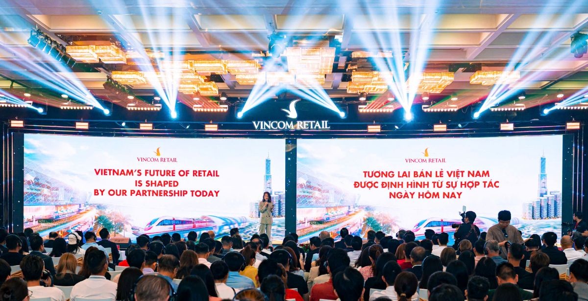 Sự kiện “Kỷ nguyên mới – Đồng hành kiến tạo tương lai” do Vincom Retail tổ chức quy tụ hơn 500 đối tác trong nước và quốc tế