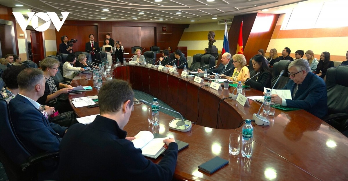 21 sinh viên Nga tranh tài thi hùng biện tiếng Việt 21 sinh viên Nga tranh tài thi hùng biện tiếng Việt