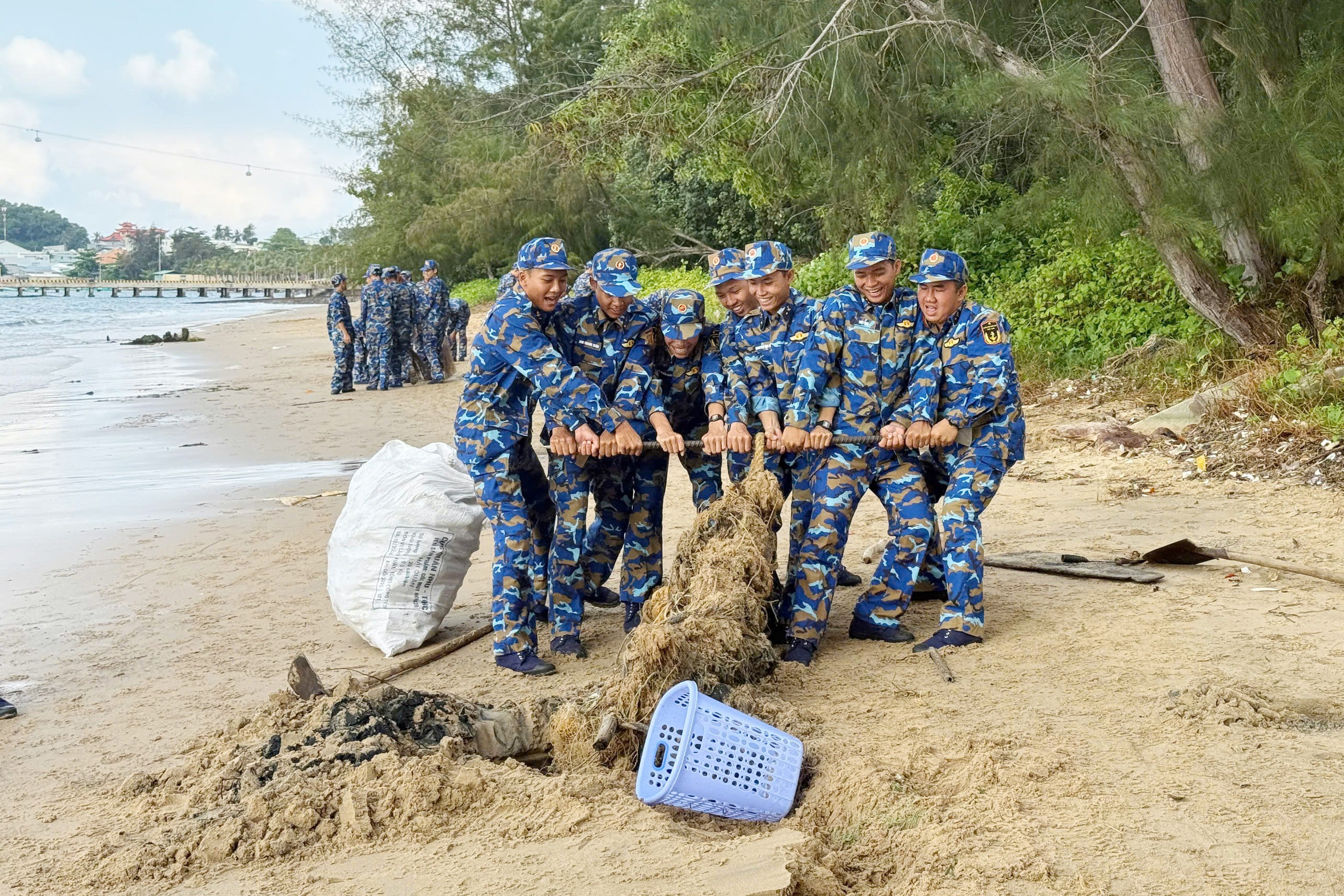 Vùng 5 Hải quân tổ chức “Ngày Chủ nhật xanh” Vùng 5 Hải quân tổ chức “Ngày Chủ nhật xanh”