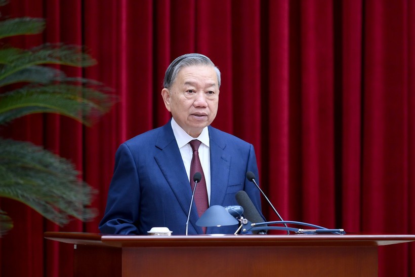 Thông báo Hội nghị lần thứ hai Ban Chấp hành Trung ương Đảng khóa XIV Thông báo Hội nghị lần thứ hai Ban Chấp hành Trung ương Đảng khóa XIV