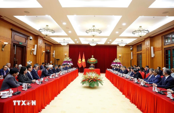 Tổng Bí thư Tô Lâm tiếp lãnh đạo của hơn 40 tập đoàn, doanh nghiệp quốc tế Tổng Bí thư Tô Lâm tiếp lãnh đạo của hơn 40 tập đoàn, doanh nghiệp quốc tế