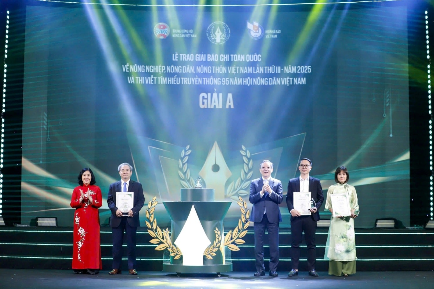 Chính thức khởi động Giải báo chí toàn quốc về nông nghiệp, nông dân, nông thôn năm 2026 và Thi ảnh Nông thôn Việt Nam 40 năm Đổi mới