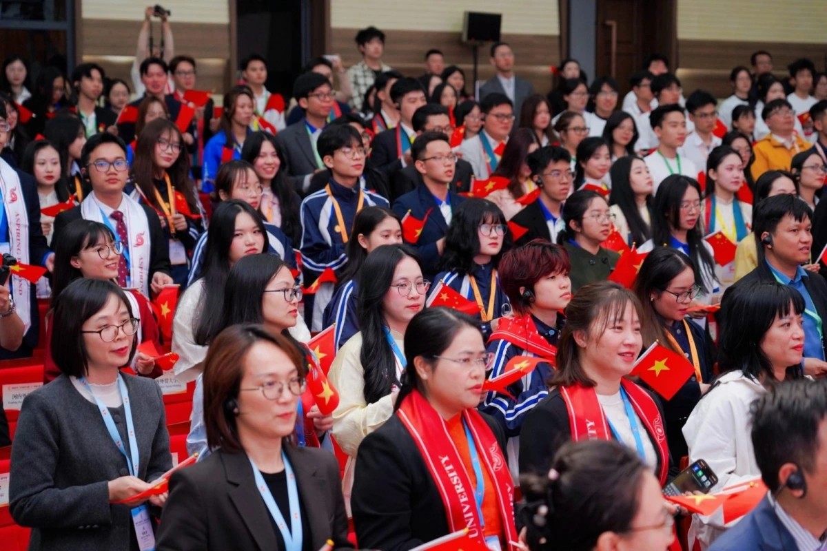 Thanh niên Việt Nam - Trung Quốc kế thừa “nguồn gene đỏ”, vun đắp tình hữu nghị truyền thống
