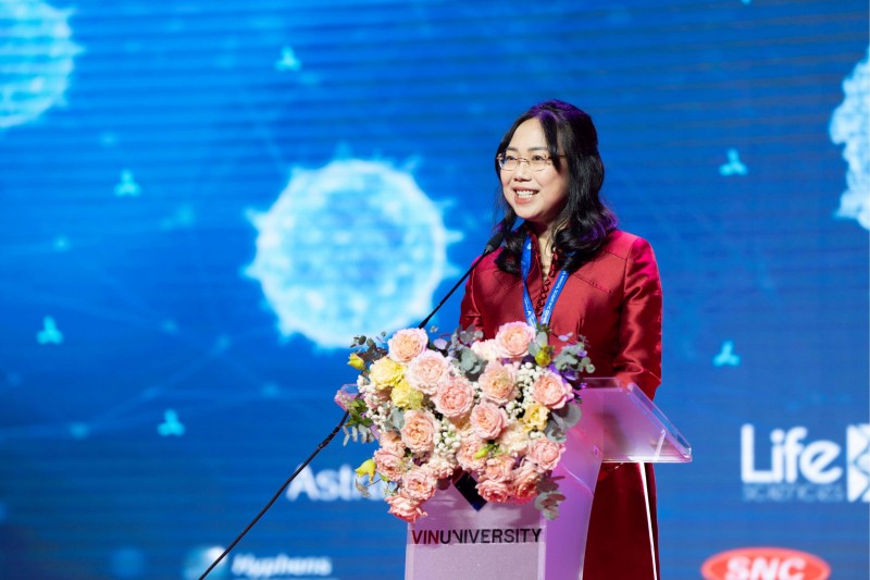 TS Lê Mai Lan - Chủ tịch Hội đồng Trường Đại học VinUni - khẳng định vai trò quan trọng của nghiên cứu khoa học và hợp tác quốc tế trong phát triển y học ngày nay.