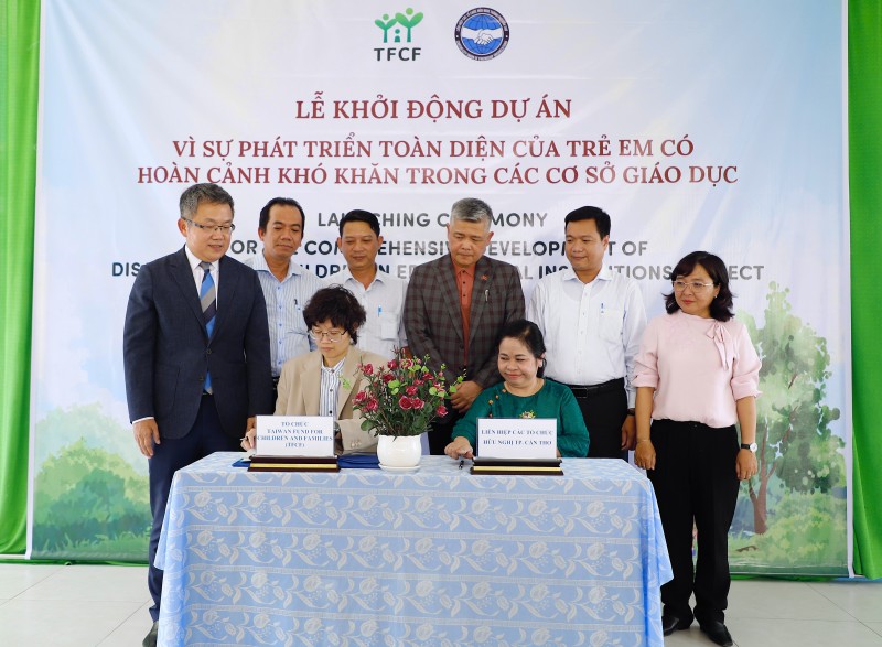 Khởi động dự án hơn 11,3 tỷ đồng hỗ trợ trẻ em khó khăn tại Cần Thơ Khởi động dự án hơn 11,3 tỷ đồng hỗ trợ trẻ em khó khăn tại Cần Thơ