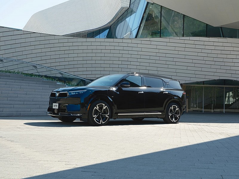 “Cân” bài toán chi phí sử dụng VinFast VF 9: 0 đồng tiền sạc trong 3 năm, bảo dưỡng chưa tới 1 triệu đồng