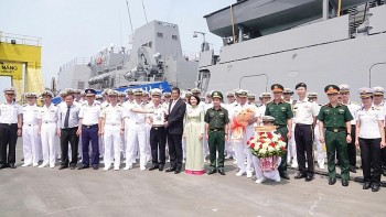 Tàu hộ vệ Asahi Nhật Bản thăm hữu nghị Đà Nẵng