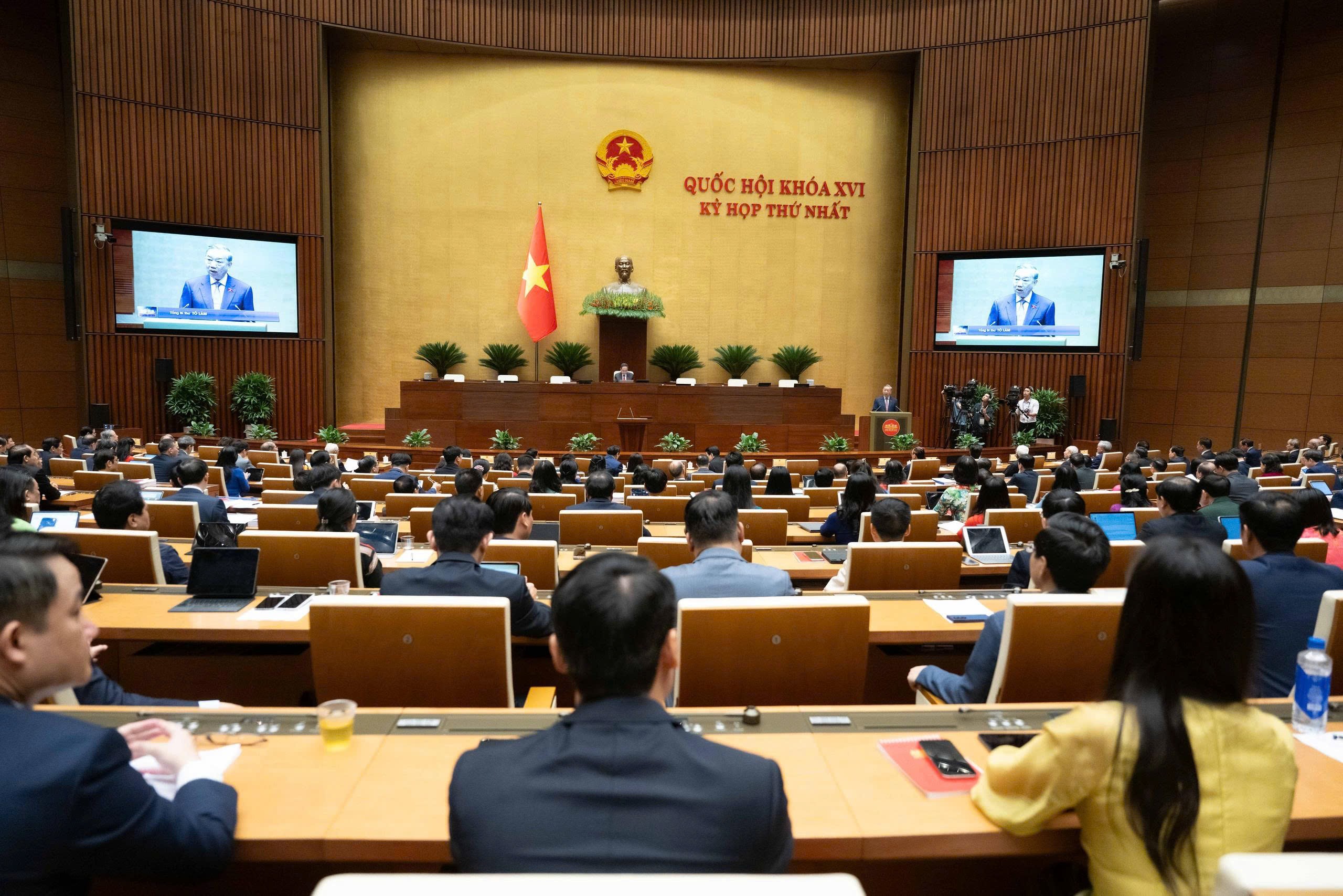 Tổng Bí thư Tô Lâm phát biểu tại Phiên khai mạc Kỳ họp thứ Nhất, Quốc hội khóa XVI. (Ảnh: Cổng TTĐT Quốc hội) Tổng Bí thư Tô Lâm phát biểu tại Phiên khai mạc Kỳ họp thứ Nhất, Quốc hội khóa XVI. (Ảnh: Cổng TTĐT Quốc hội)