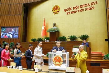 Thông qua Nghị quyết bầu ông Trần Thanh Mẫn làm Chủ tịch Quốc hội khóa XVI