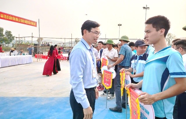 Nghệ An: Về thăm xã Bình Minh để biết thêm Lễ hội đền Canh Nghệ An: Về thăm xã Bình Minh để biết thêm Lễ hội đền Canh