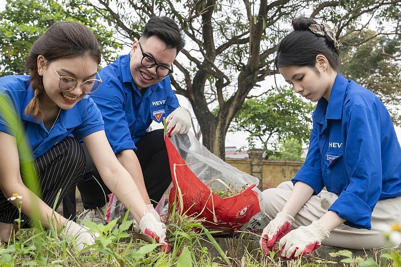 Hàng nghìn bạn trẻ nhập cuộc “Thử thách 21 ngày: Hành động Xanh - Chọn Tương lai Xanh” Hàng nghìn bạn trẻ nhập cuộc “Thử thách 21 ngày: Hành động Xanh - Chọn Tương lai Xanh”