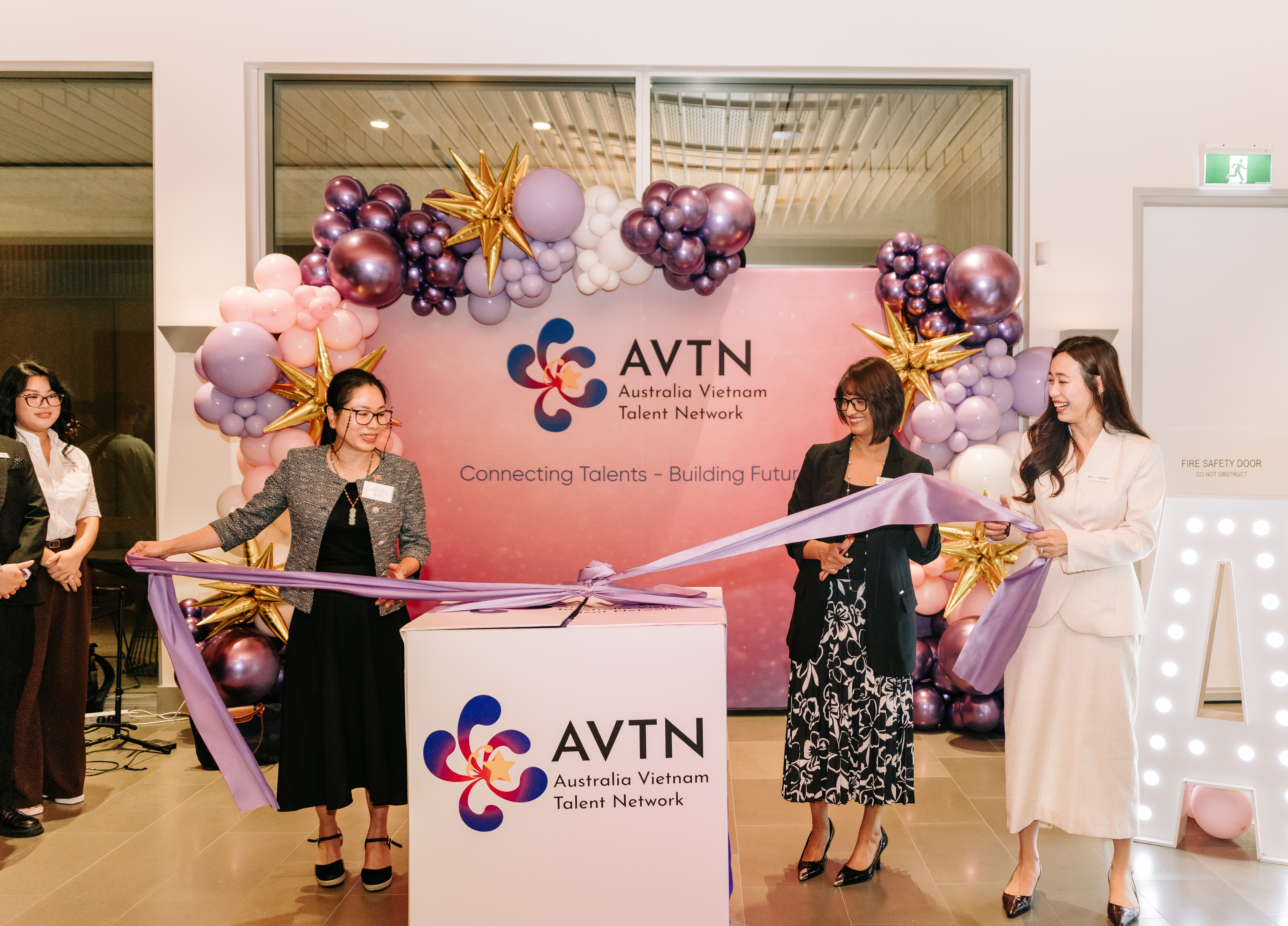 Mạng lưới Tài năng Việt – Úc (AVTN) chính thức ra mắt tại Tây Úc Mạng lưới Tài năng Việt – Úc (AVTN) chính thức ra mắt tại Tây Úc