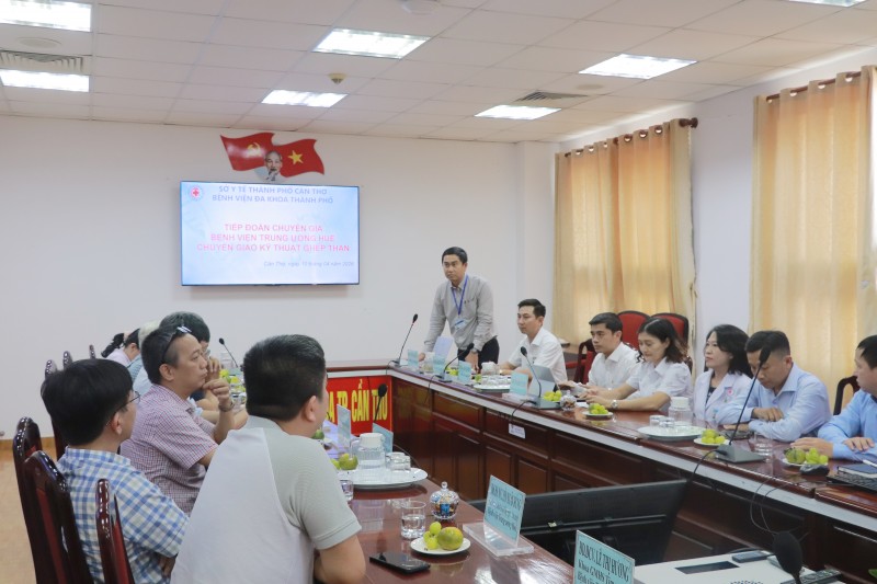 Bệnh viện Đa khoa thành phố Cần Thơ ghép thận thành công ca đầu tiên từ người hiến sống Bệnh viện Đa khoa thành phố Cần Thơ ghép thận thành công ca đầu tiên từ người hiến sống