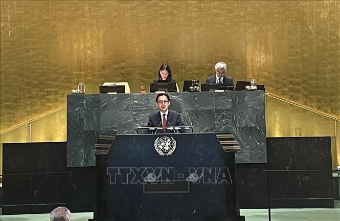 Đại sứ Đỗ Hùng Việt phát biểu tại phiên họp toàn thể của Đại hội đồng LHQ.