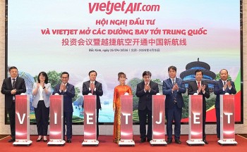 vietjet ky thoa thuan tai tro thue mua 10 tau bay cua trung quoc